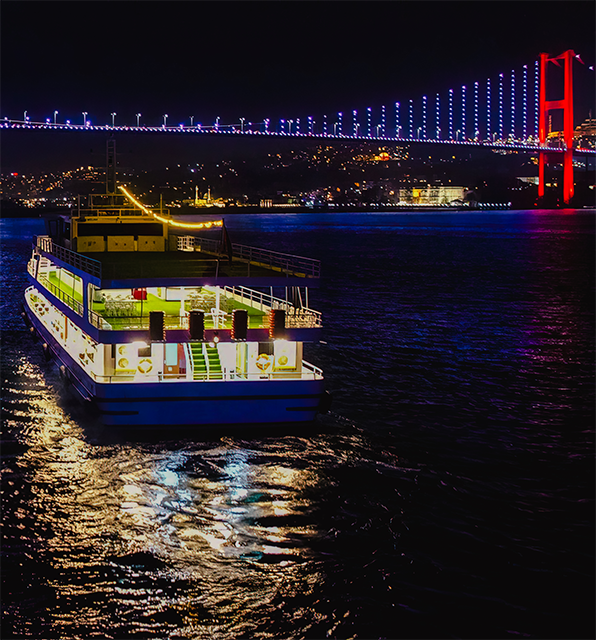 Bosphorus dinner cruise with night skyline of Istanbul