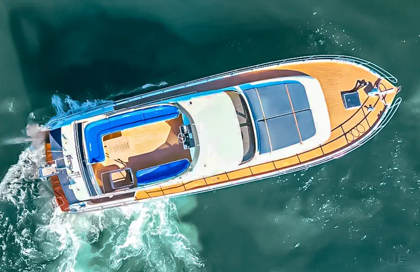 yacht tour MotorYacht 1